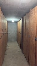 404 NW 68th Ave in Plantation, FL - Foto de edificio - Building Photo