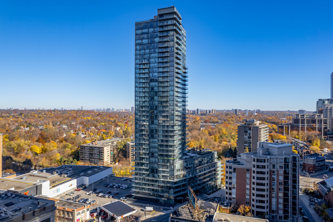 The Milan Condominiums in Toronto, ON - Building Photo