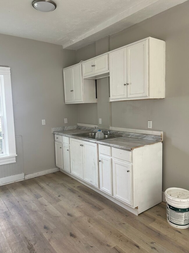 7130 Claasen Ave in Cleveland, OH - Building Photo - Building Photo