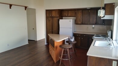 444 Blanco Ct in Camarillo, CA - Building Photo - Building Photo