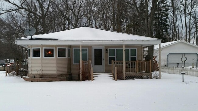 property at 2012 Chestnut St