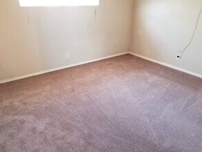 15537 Sunny Vista Rd in Victorville, CA - Building Photo - Building Photo