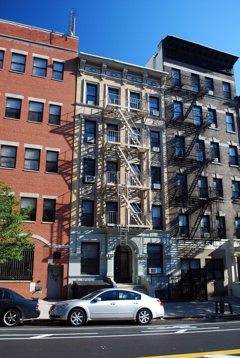 115 W 106th St in New York, NY - Building Photo