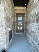 7397 Matteo Dr in Niagara Falls, ON - Building Photo - Building Photo