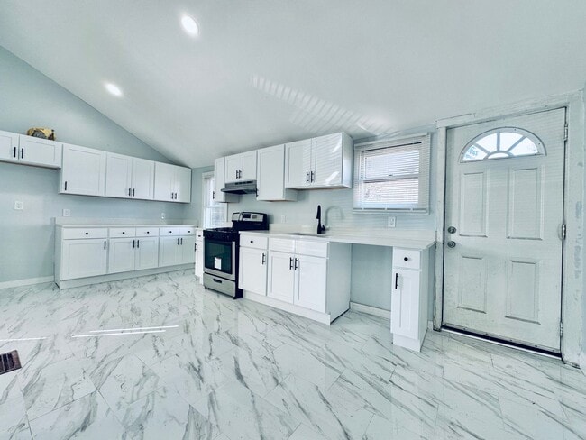 10 Kensington St in New Haven, CT - Building Photo - Building Photo