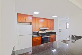 98-360-360 Koauka Loop in Aiea, HI - Building Photo - Building Photo