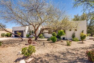42 Calle Maria Elena in Tubac, AZ - Building Photo