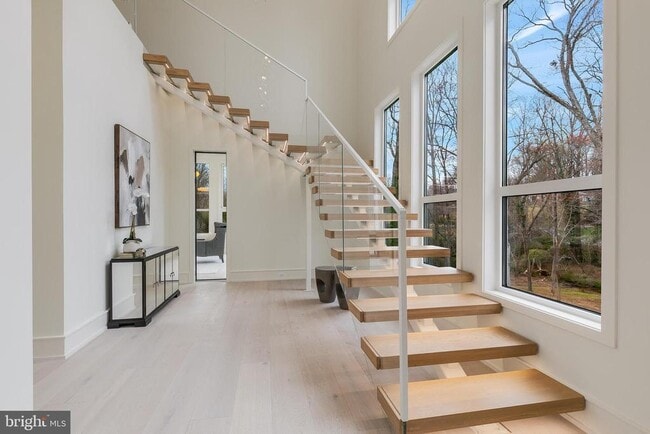 8757 Brook Rd in McLean, VA - Building Photo - Building Photo