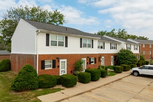 MAPLE CREST in Kokomo, IN - Building Photo