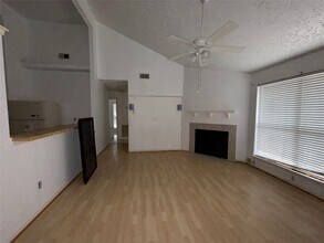 3806 Westheimer Pl Dr in Houston, TX - Building Photo - Building Photo