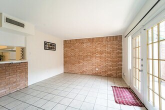 1529 Bonnie Brae St in Houston, TX - Building Photo - Building Photo