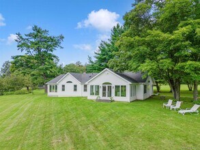 238 Pumpkin Ln in Clinton Corners, NY - Building Photo - Building Photo