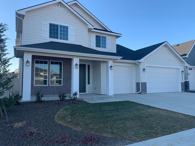 property at 4497 N Girasolo Ave