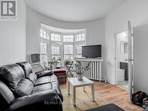661 Huron St in Toronto, ON - Building Photo - Building Photo