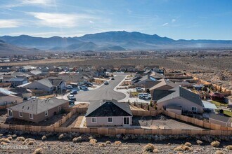 326 Redwall Ct in Dayton, NV - Building Photo - Building Photo