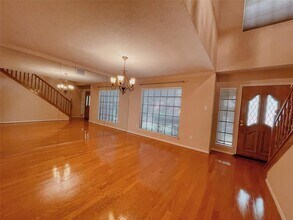 3015 W Steepbank Cir in Sugar Land, TX - Building Photo - Building Photo