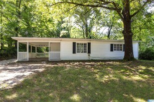 204 Mccormick Ave in Birmingham, AL - Building Photo