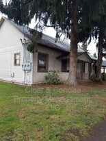 595 14th St in Springfield, OR - Building Photo
