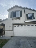 4345 Briggs Ln in Merced, CA - Building Photo
