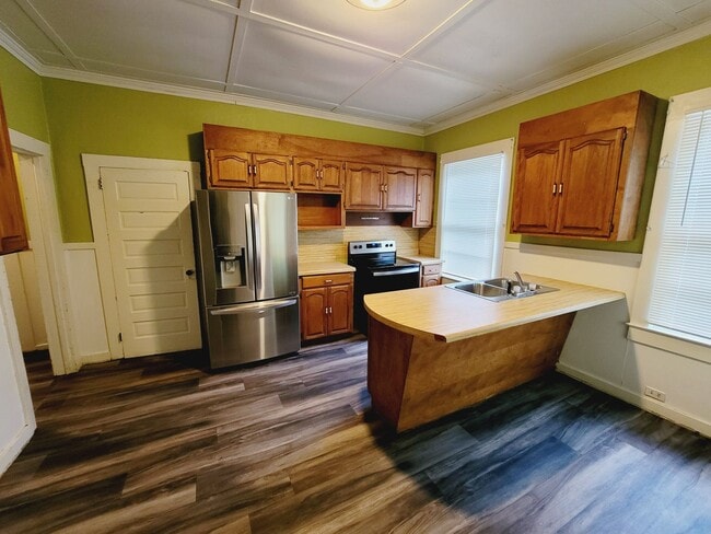 105 N Liberty St in Gastonia, NC - Building Photo - Building Photo