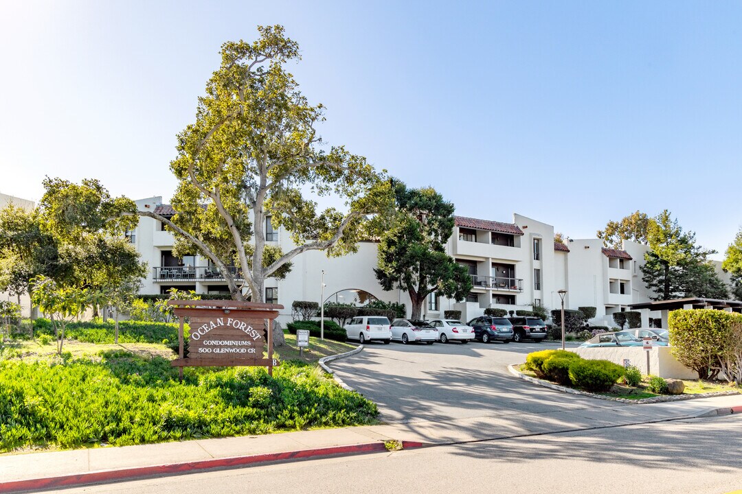 Ocean View Apartments in Monterey, CA - Building Photo