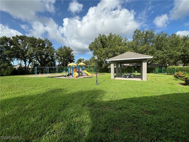 property at 9200 Middle Oak Dr