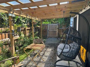 9530 NW 1st Ave in Miami Shores, FL - Building Photo - Building Photo