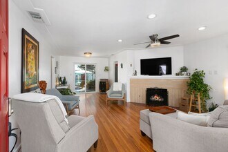 4677 Winona Ave in San Diego, CA - Building Photo - Building Photo