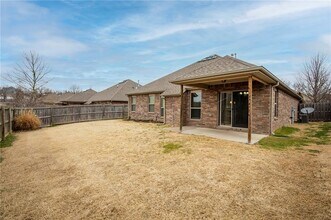 4312 W Murfield Dr in Rogers, AR - Building Photo - Building Photo