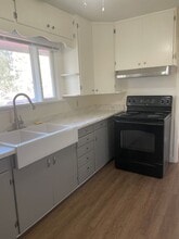 539 SW 6th St in College Place, WA - Building Photo - Building Photo