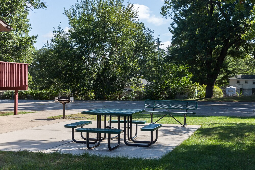 Dunbar Woods Apartments Wyoming, MI Apartments For Rent