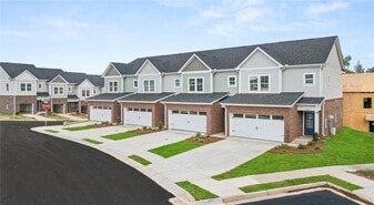 1800 Jonesboro Rd in Mcdonough, GA - Building Photo