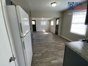 5210 Wood St in North Little Rock, AR - Building Photo - Building Photo