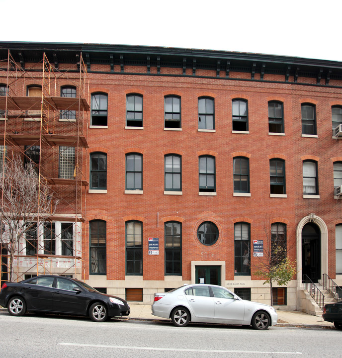 1025 St. Paul St in Baltimore, MD - Foto de edificio