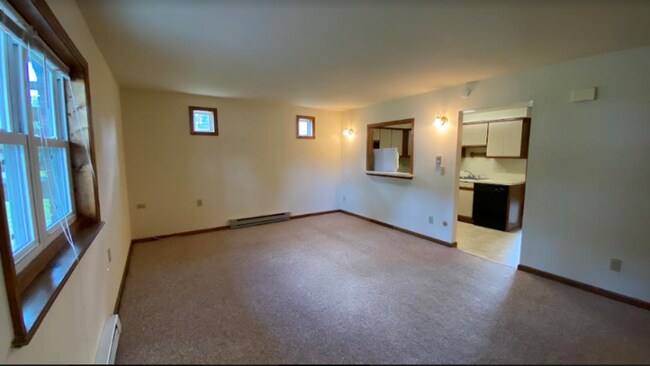 610 Kings Rd-Unit -1 in Schenectady, NY - Foto de edificio - Building Photo