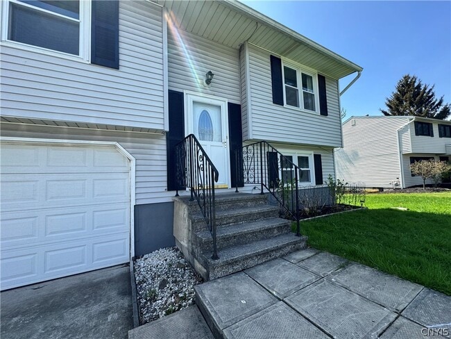 4843 O Donnell St in Liverpool, NY - Building Photo - Building Photo