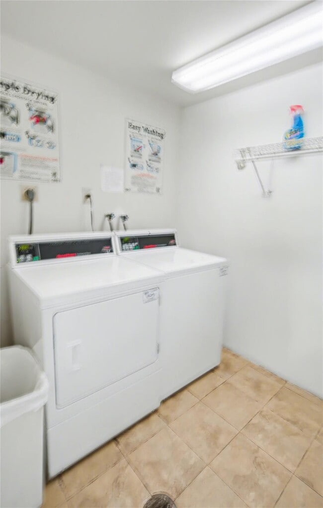 801 N Ocean Blvd in Pompano Beach, FL - Building Photo - Building Photo