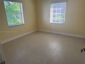 421 NW 148th St in Miami, FL - Building Photo - Building Photo