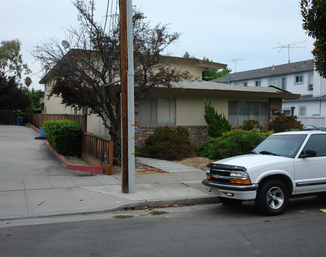 569 Columbia Ave in Sunnyvale, CA - Building Photo - Building Photo