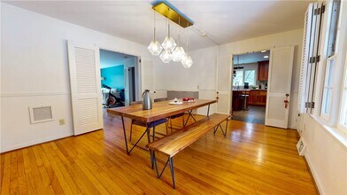 102 Corson Pl in Ithaca, NY - Building Photo - Building Photo