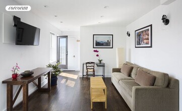 23-37-37 31st Rd in Queens, NY - Building Photo - Building Photo