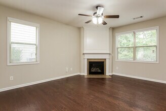 275 Shaw Dr in Acworth, GA - Building Photo - Building Photo