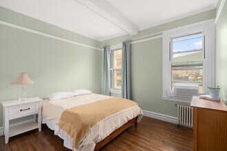 137 E 28th St in New York, NY - Building Photo - Building Photo