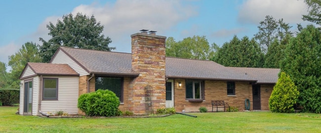 property at 5331 S La Salle Dr