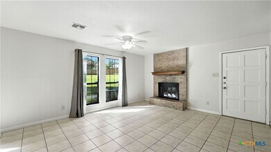 1024 Mission Dr in New Braunfels, TX - Building Photo - Building Photo