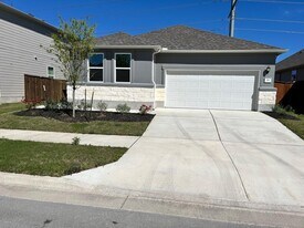 111 Adeline Rd in Hutto, TX - Building Photo