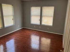 2716 Truxillo St-Unit -upstair in Houston, TX - Building Photo - Building Photo