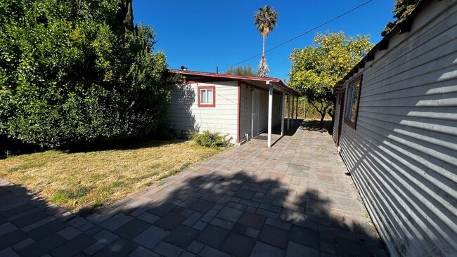 15538 Usher St in San Lorenzo, CA - Foto de edificio - Building Photo