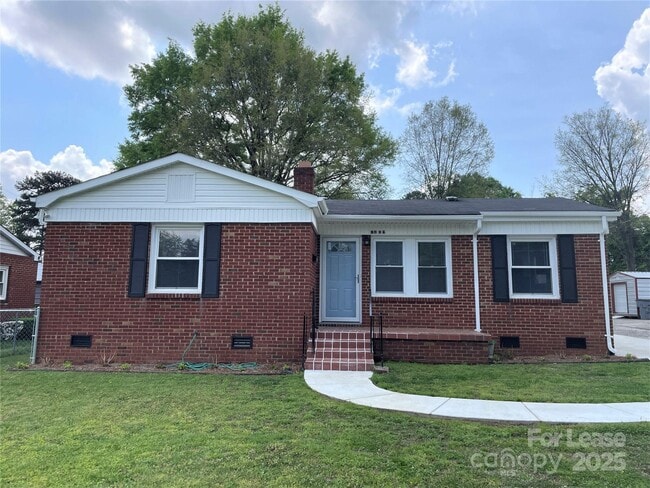 property at 1607 Russell Ave