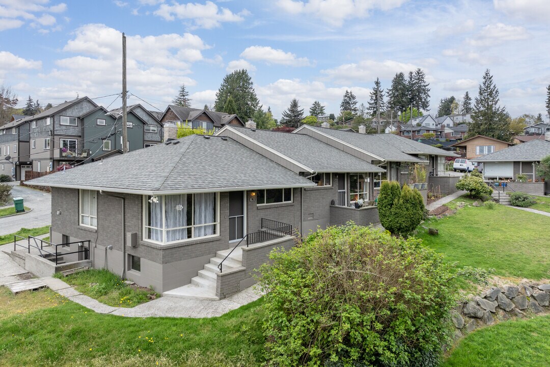 Gilman Apartments in Seattle, WA - Foto de edificio